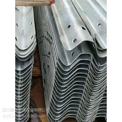 贵阳与遵义地区2波波形护栏GR-B-4C应用解析——鼎创交通助力西南交通安全